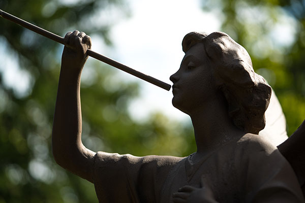 Angel statue at the cemetery